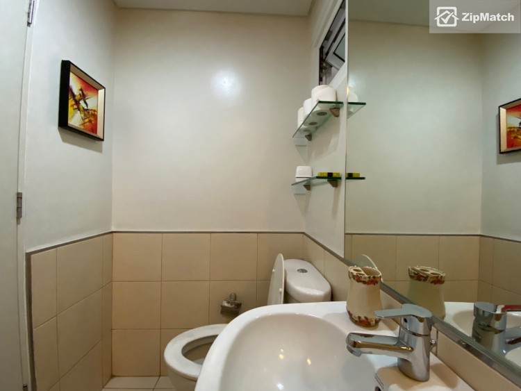                                     3 Bedroom
                                 3 Bedroom Condominium Unit For Sale in Two Serendra big photo 21