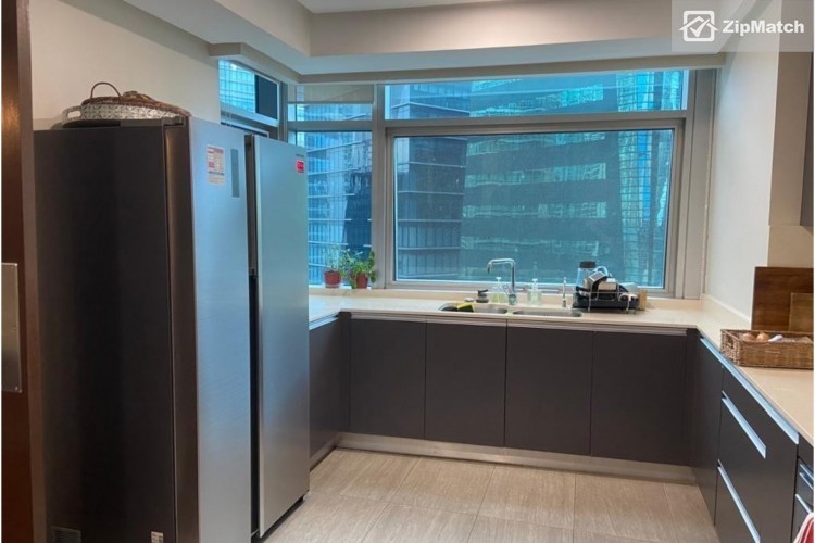                                     3 Bedroom
                                 3 Bedroom Condominium Unit For Sale in Pacific Plaza Towers big photo 10