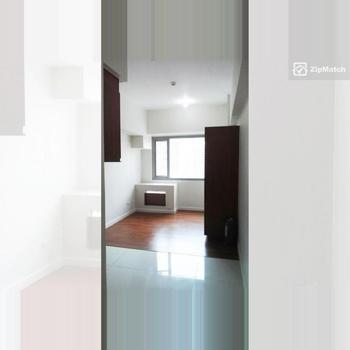 Studio Type Condominium Unit For Sale in Eton Tower Makati