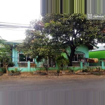 4 Bedroom House and Lot For Sale in BF Paranaque