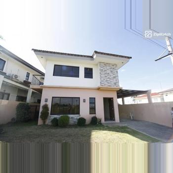 3 Bedroom House and Lot For Sale in Modern House South Forbes Villas