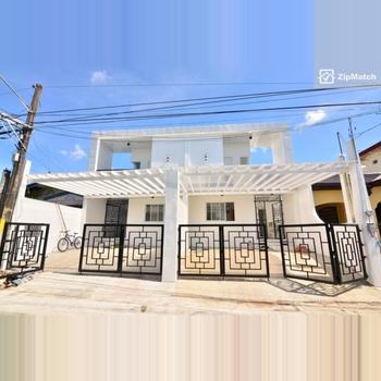 4 Bedroom House and Lot For Sale in pilar village