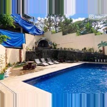 5 Bedroom House and Lot For Sale in Villa Pura Subdivision