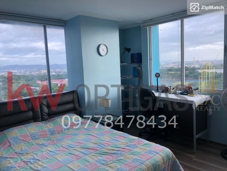                                     2 Bedroom
                                 2 Bedroom Condominium Unit For Sale in Xanland Place big photo 4