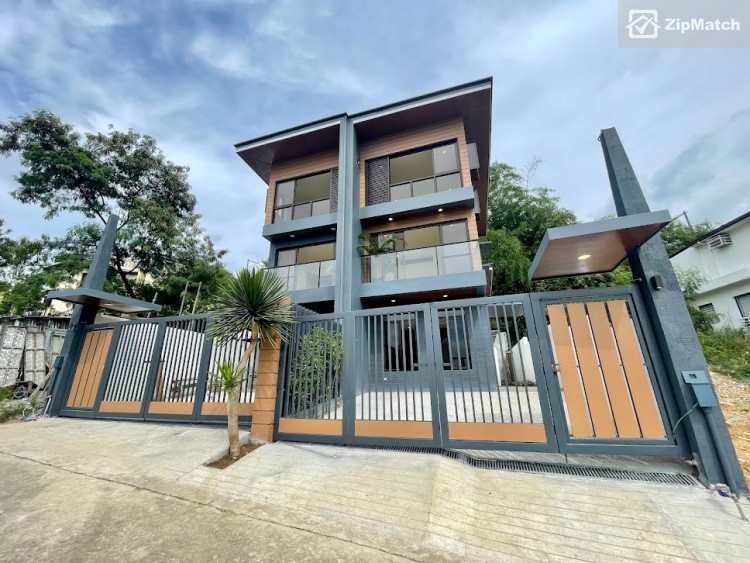                                     4 Bedroom
                                 4 Bedroom Townhouse For Sale in Monteverde Royale big photo 1