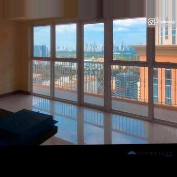 1 Bedroom Condominium Unit For Sale in The Venice Luxury Residences