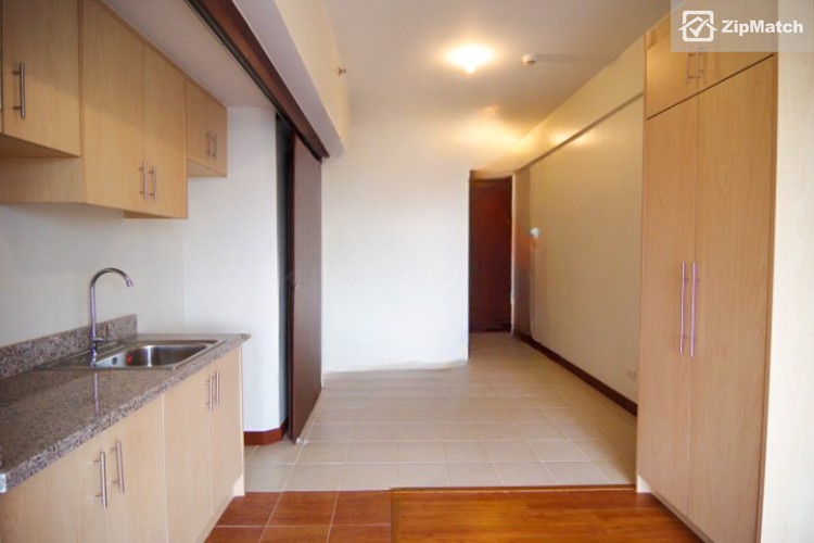                                     0
                                 Studio Type Condominium Unit For Sale in Paseo de Roces big photo 6