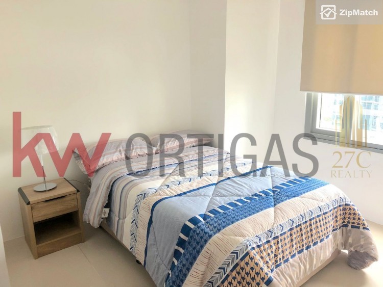                                     2 Bedroom
                                 2 Bedroom Condominium Unit For Sale in Bristol at Parkway Place big photo 5