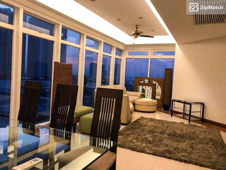                                     3 Bedroom
                                 3 Bedroom Condominium Unit For Sale in The Salcedo Park Twin Towers big photo 12