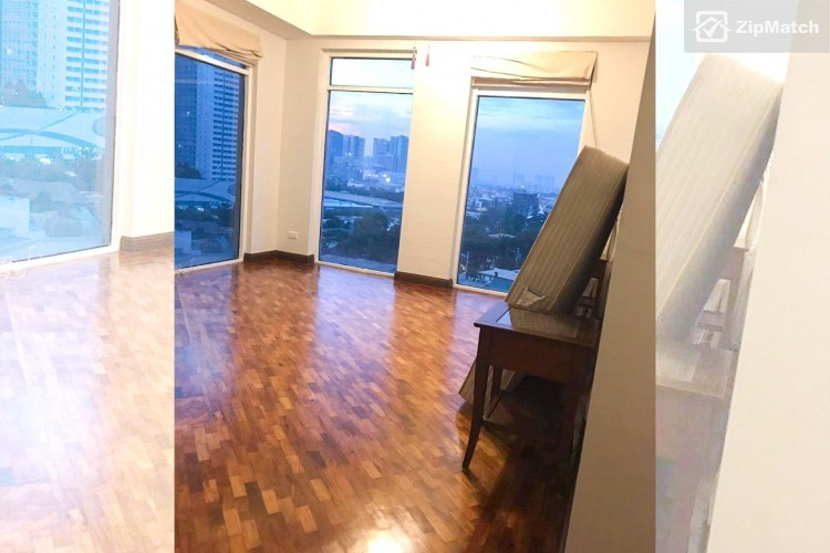                                     3 Bedroom
                                 3 Bedroom Condominium Unit For Sale in The Salcedo Park Twin Towers big photo 8