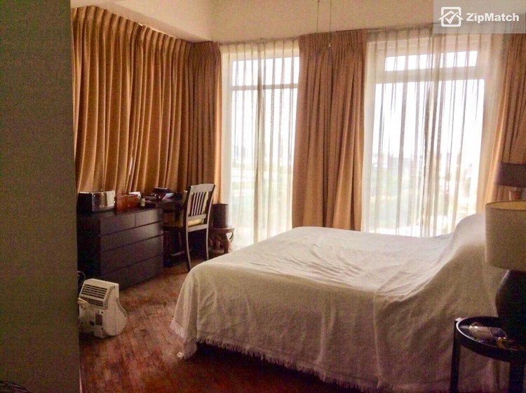                                     3 Bedroom
                                 3 Bedroom Condominium Unit For Sale in The Salcedo Park Twin Towers big photo 3