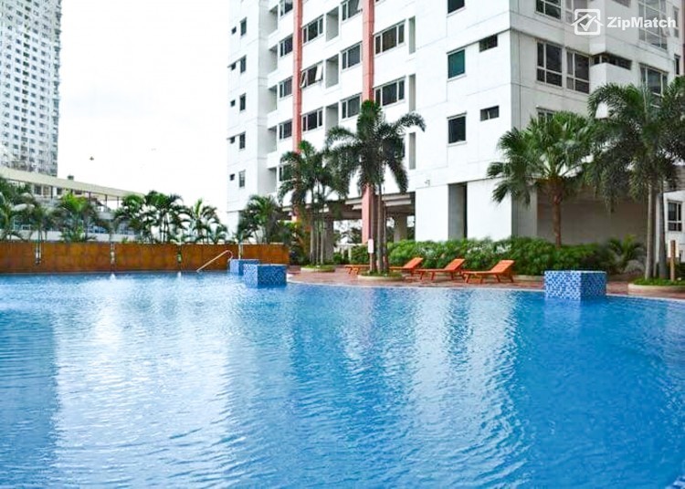                                     1 Bedroom
                                 1 Bedroom Condominium Unit For Sale in The Columns Ayala Avenue big photo 1