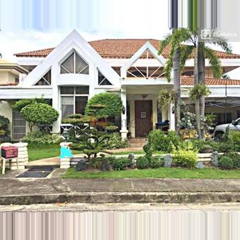 5 Bedroom House and Lot For Sale in Ayala Alabang Village