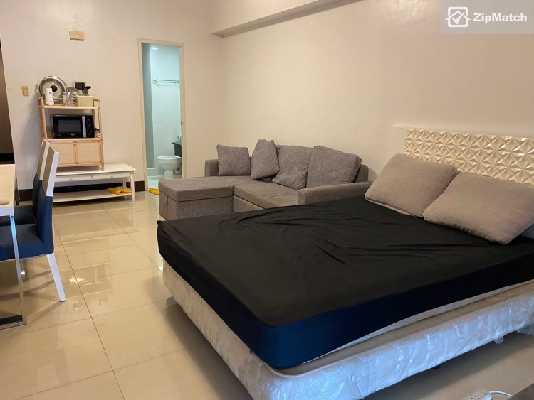                                     0
                                 Studio Type Condominium Unit For Sale in Greenbelt Excelsior big photo 3