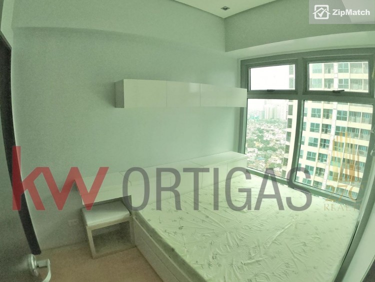                                     2 Bedroom
                                 2 Bedroom Condominium Unit For Sale in Park West big photo 4