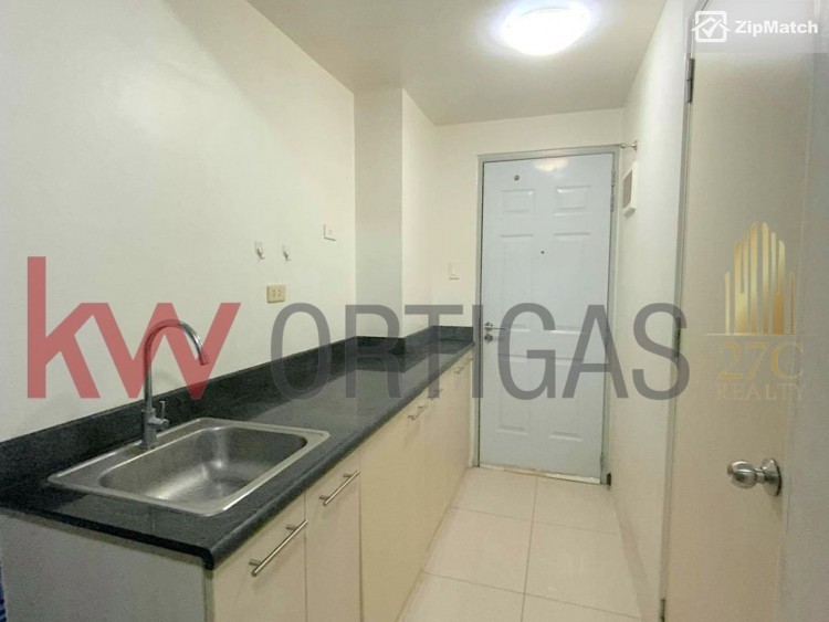                                     0
                                 Studio Type Condominium Unit For Sale in Berkeley Residences big photo 1