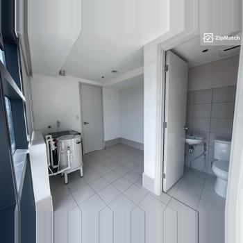 3 Bedroom Condominium Unit For Rent in Arya Residences