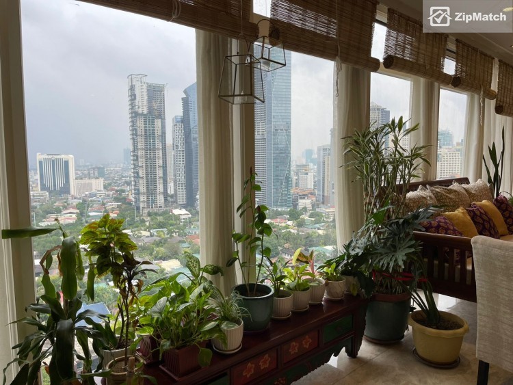                                     4 Bedroom
                                 4 Bedroom Condominium Unit For Sale in The Salcedo Park Twin Towers big photo 2