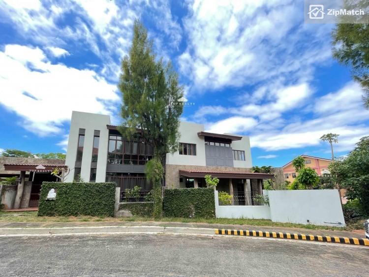                                     4 Bedroom
                                 4 Bedroom House and Lot For Sale in Royal Tagaytay Estate big photo 4