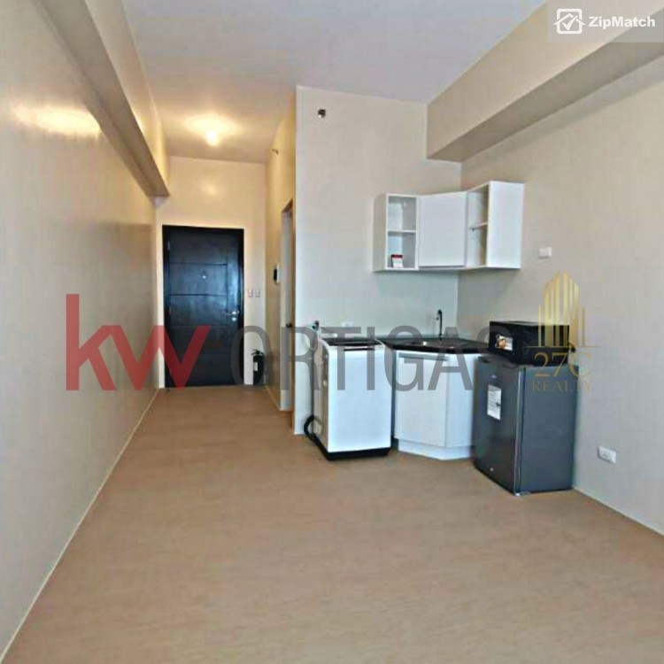                                     0
                                 Studio Type Condominium Unit For Sale in Avida Towers Altura big photo 4