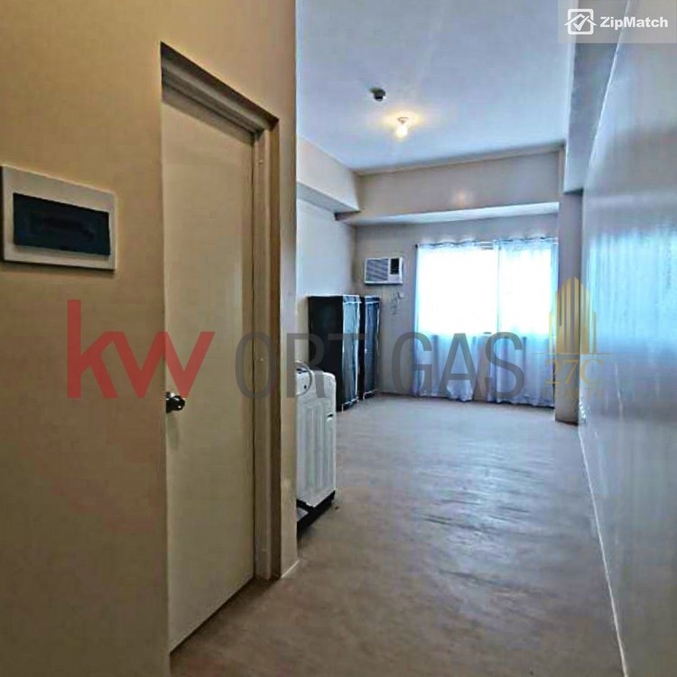                                     0
                                 Studio Type Condominium Unit For Sale in Avida Towers Altura big photo 3