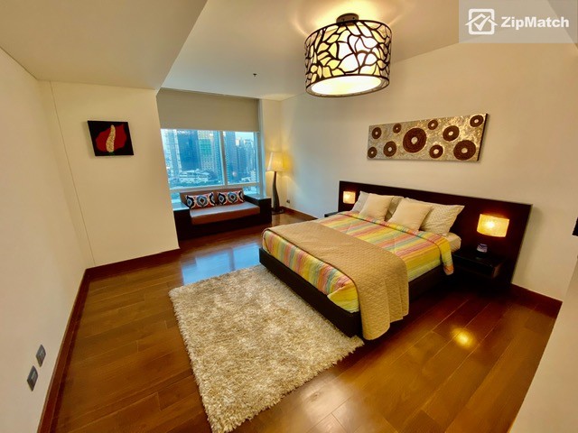                                     3 Bedroom
                                 3 Bedroom Condominium Unit For Rent in Two Roxas Triangle big photo 8