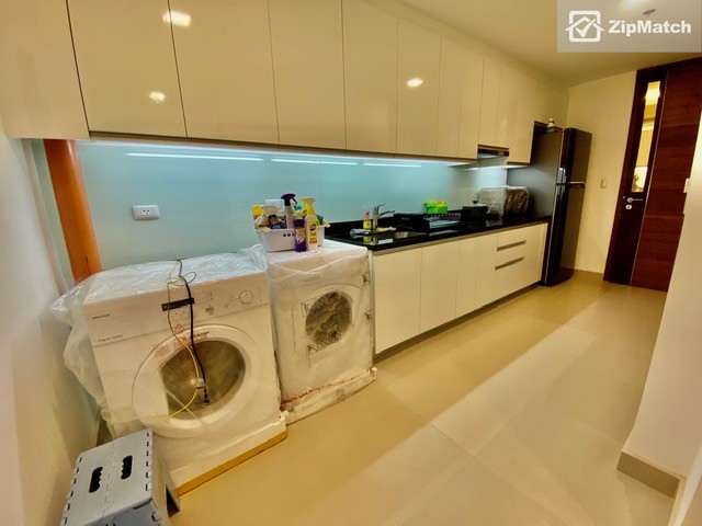                                     3 Bedroom
                                 3 Bedroom Condominium Unit For Rent in Two Roxas Triangle big photo 5