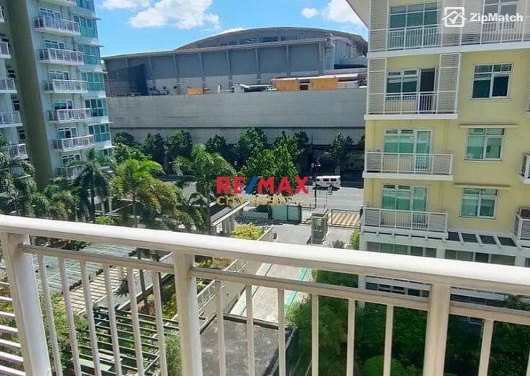                                     2 Bedroom
                                 2 Bedroom Condominium Unit For Sale in One Serendra big photo 5