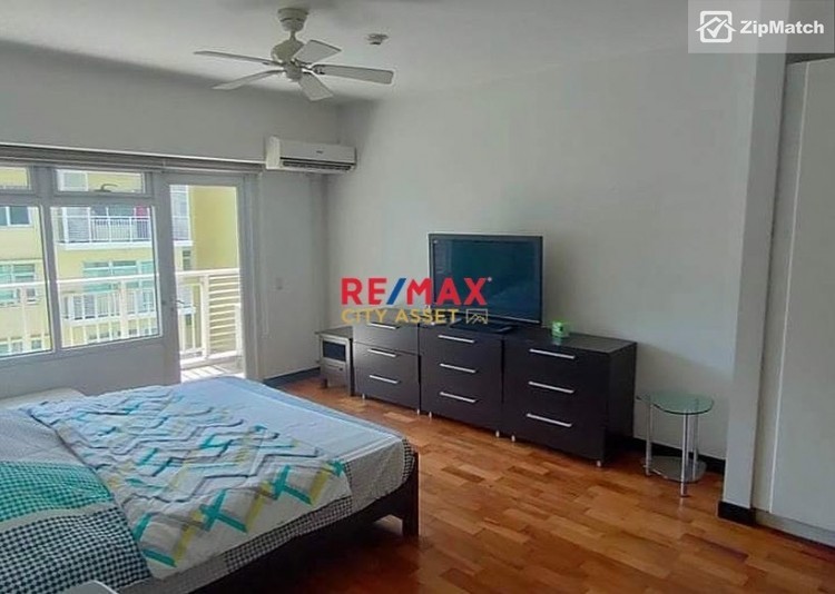                                     2 Bedroom
                                 2 Bedroom Condominium Unit For Sale in One Serendra big photo 2