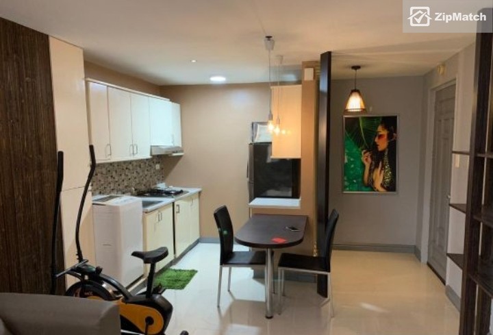                                     1 Bedroom
                                 1 Bedroom Condominium Unit For Sale in Westgate Plaza big photo 3