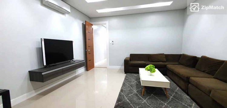                                     5 Bedroom
                                 5 Bedroom Townhouse For Sale in Diliman big photo 27