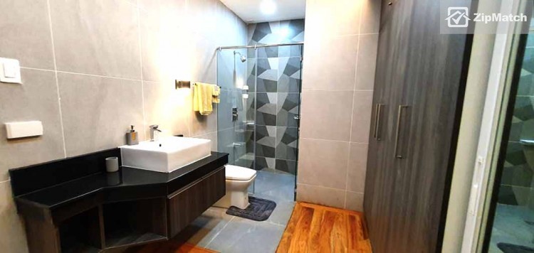                                     5 Bedroom
                                 5 Bedroom Townhouse For Sale in Diliman big photo 7