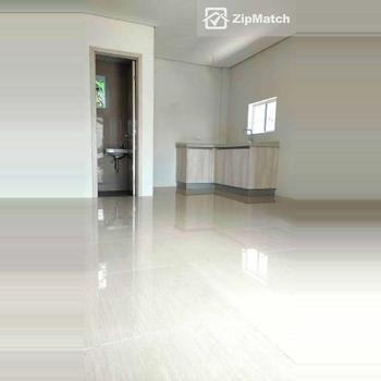 3 Bedroom Townhouse For Sale in Commonwealth