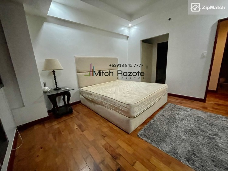                                     3 Bedroom
                                 3 Bedroom Condominium Unit For Sale in Mosaic Tower big photo 8