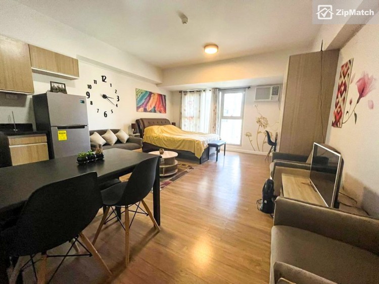                                     0
                                 Studio Type Condominium Unit For Sale in The Maridien big photo 3