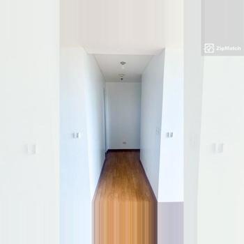 3 Bedroom Condominium Unit For Sale in Bonifacio Ridge