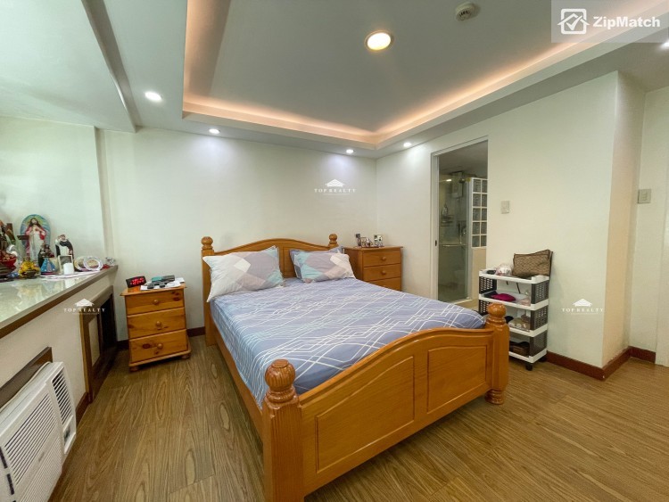                                     1 Bedroom
                                 1 Bedroom Condominium Unit For Sale in The Lee Gardens big photo 6