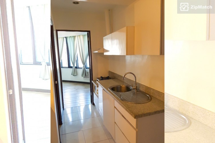                                     2 Bedroom
                                 2 Bedroom Condominium Unit For Sale in Malate Crown Plaza big photo 9