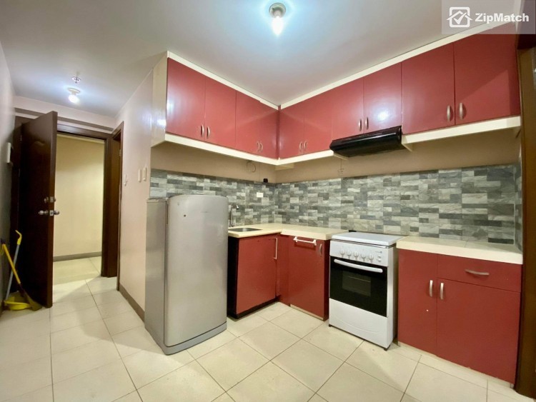                                     1 Bedroom
                                 1 Bedroom Condominium Unit For Sale in Ridgewood Towers big photo 3