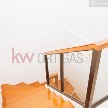 4 Bedroom Townhouse For Sale in Marilag