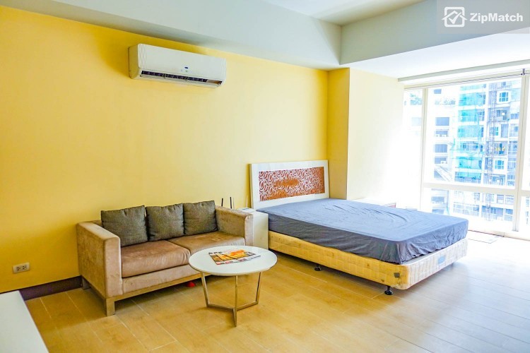                                     0
                                 Studio Type Condominium Unit For Sale in Two Central big photo 3