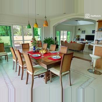 5 Bedroom House and Lot For Sale in Stonecrest Subdivision