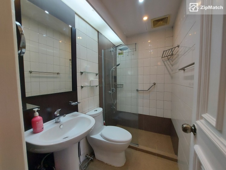                                     1 Bedroom
                                 1 Bedroom Condominium Unit For Sale in Westgate Plaza big photo 8