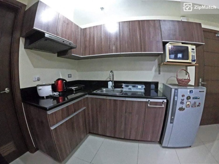                                     2 Bedroom
                                 2 Bedroom Condominium Unit For Sale in Azalea Place big photo 3