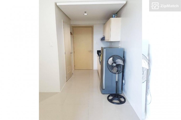                                     1 Bedroom
                                 1 Bedroom Condominium Unit For Sale in Blue Residences big photo 4