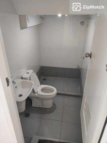                                     4 Bedroom
                                 4 Bedroom House and Lot For Sale in Benedicto Compound big photo 4