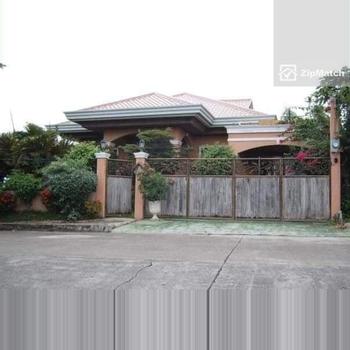 4 Bedroom House and Lot For Sale in cebu royale estates