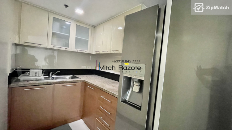                                     1 Bedroom
                                 1 Bedroom Condominium Unit For Sale in One Central big photo 2