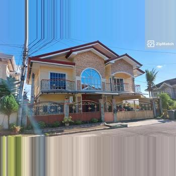 5 Bedroom House and Lot For Sale in Alpha Executive Homes