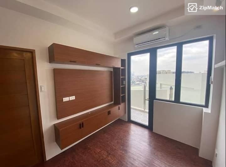                                     1 Bedroom
                                 1 Bedroom Condominium Unit For Sale in Baron Tower big photo 1